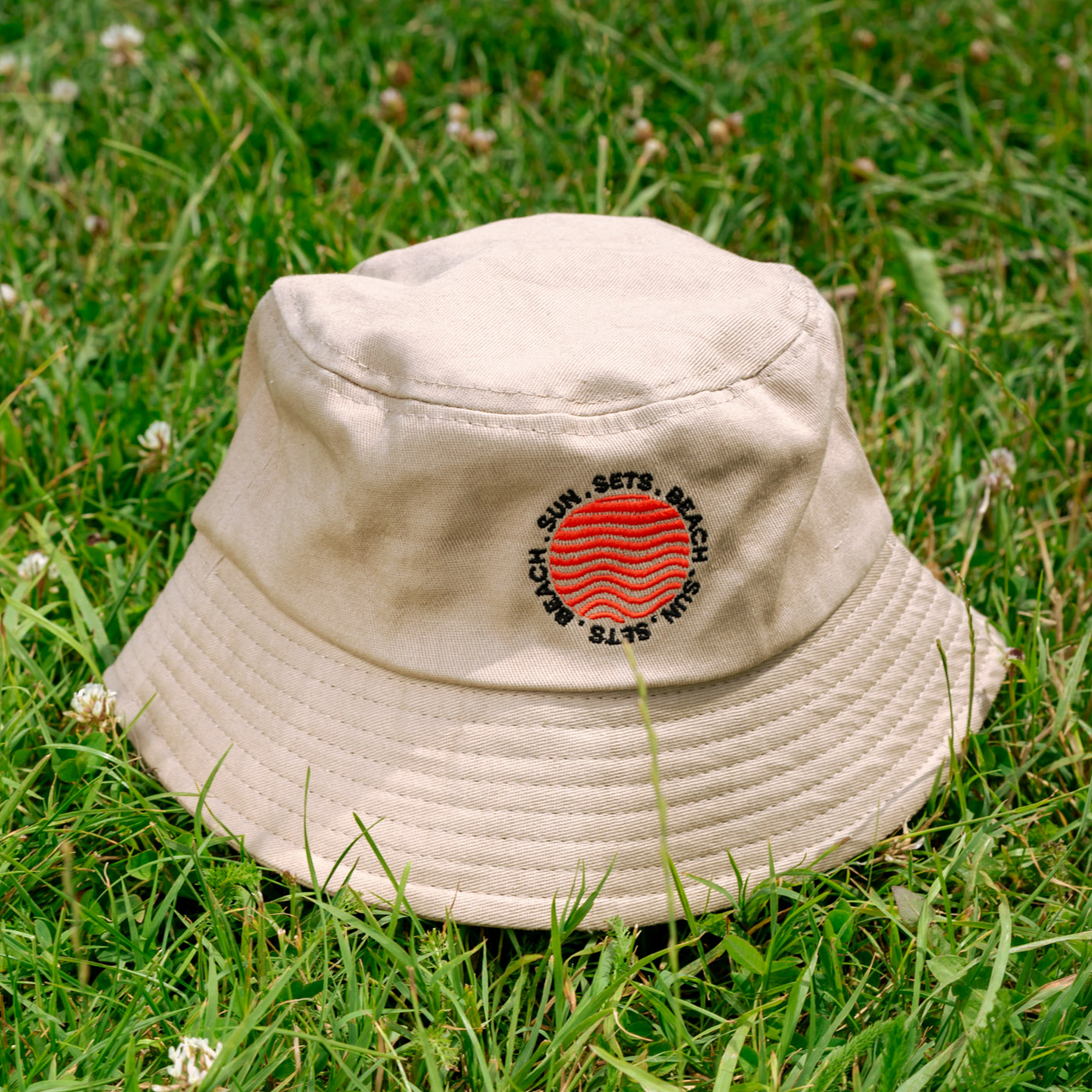 Bucket hat taupe